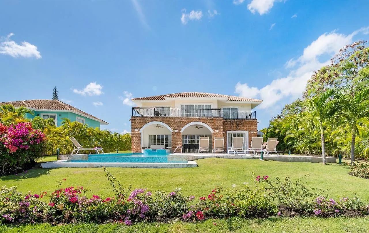 Luxury & Modern Villa With Pool At Cocotal Golf & Country Club Πούντα Κάνα